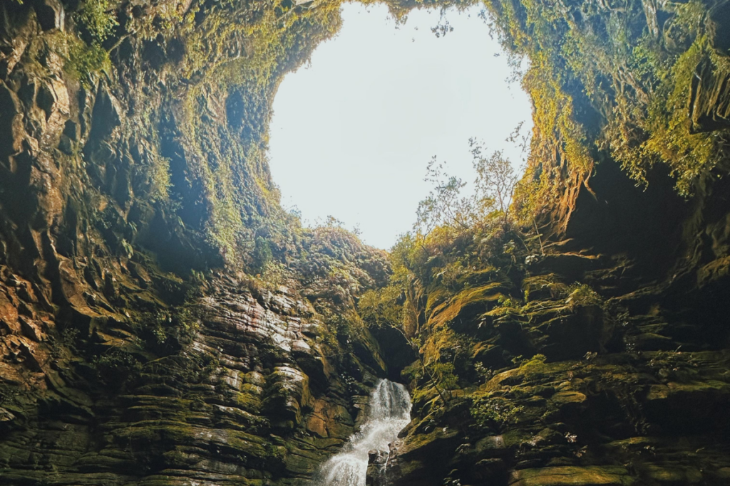 buraco do padre lugares perto curitiba day use